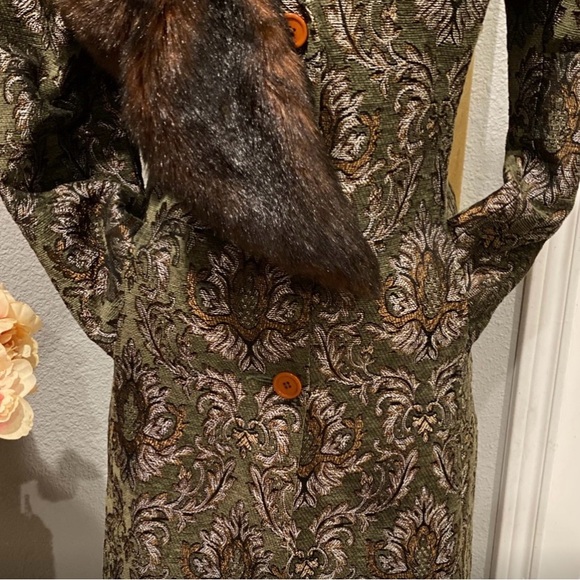 Newport News Faux Fur Vintage Brocade Long Coat Size 6 - Picture 4 of 15